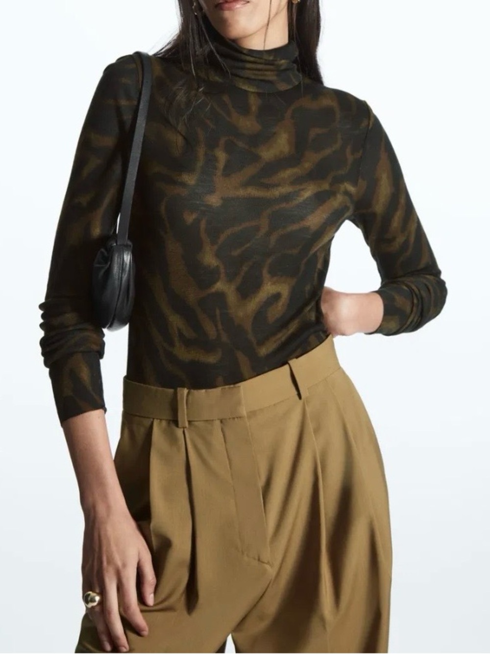 COS Slim Fit Merino Wool Turtleneck Top